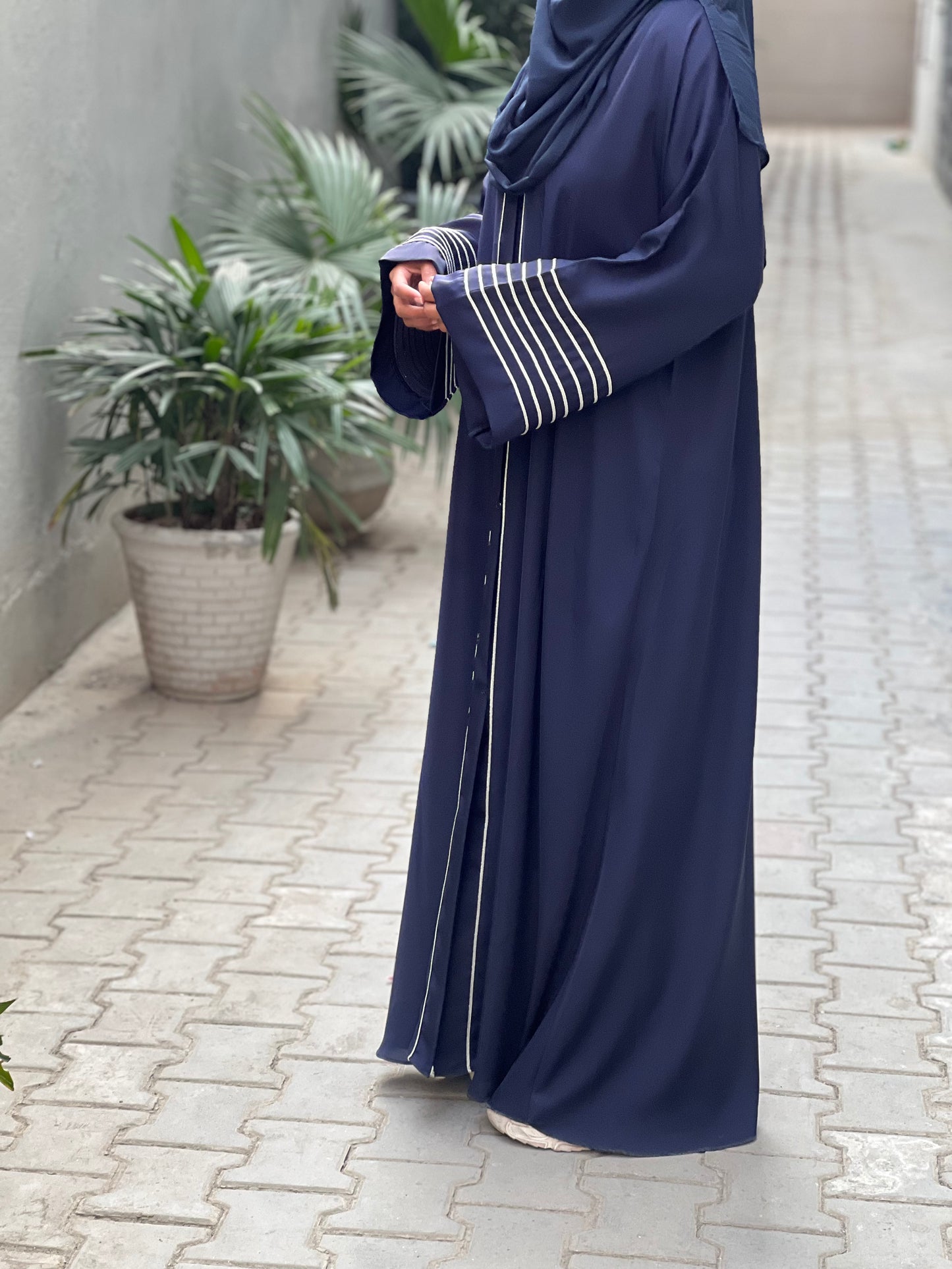 MULTI - LINE MAJESTY - NAVY BLUE