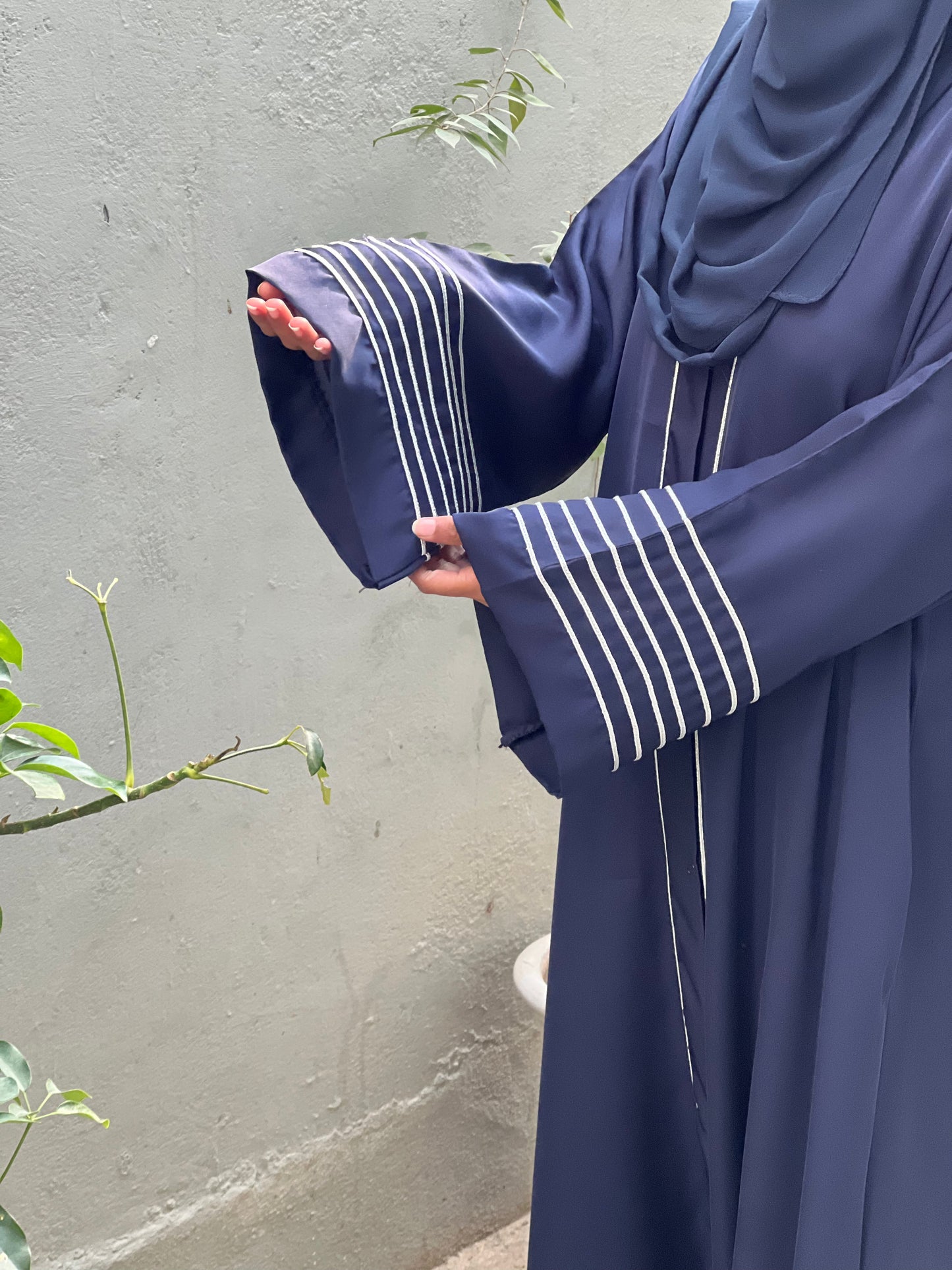 MULTI - LINE MAJESTY - NAVY BLUE