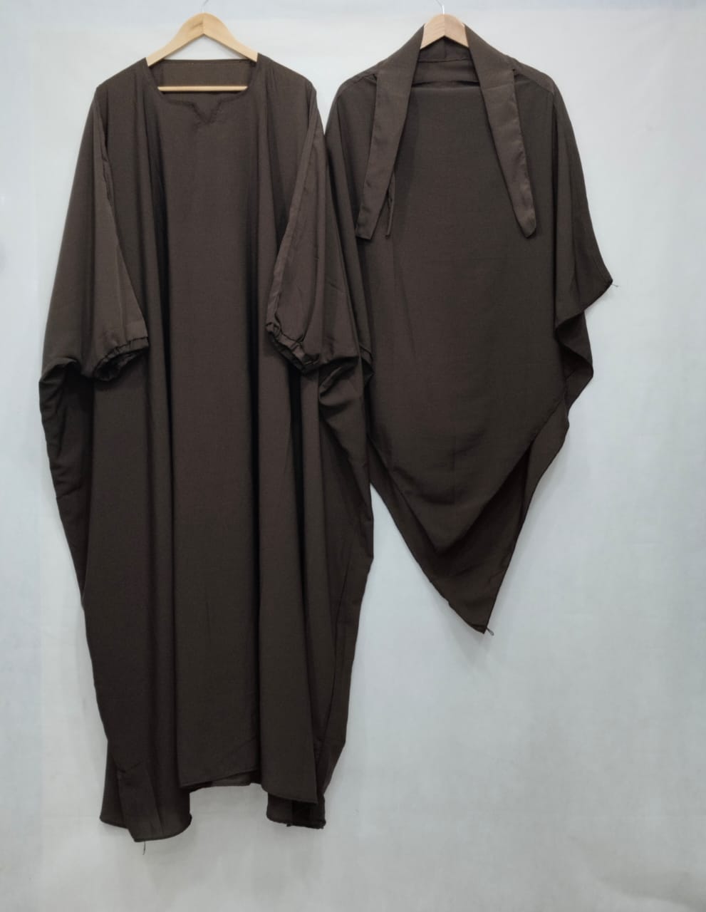 COMFY ABAYAS (KHIMAR +ABAYA) - BROWN